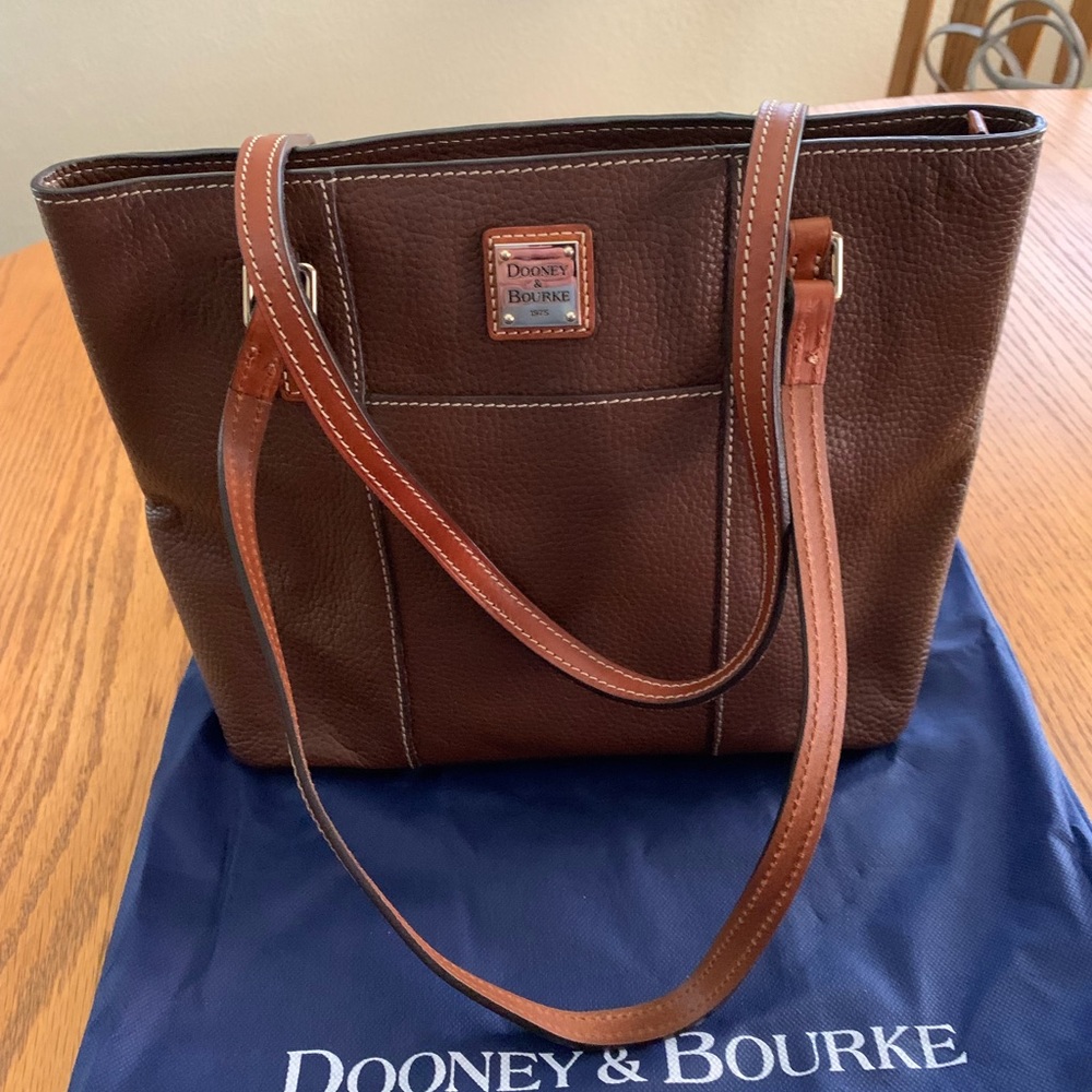 Dooney & Bourke purse